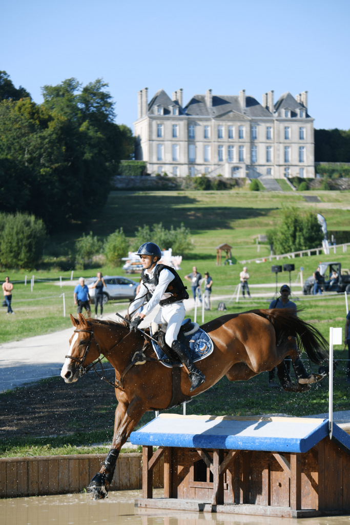 Jonas de vericourt eclipse dems- cross LE pin cce