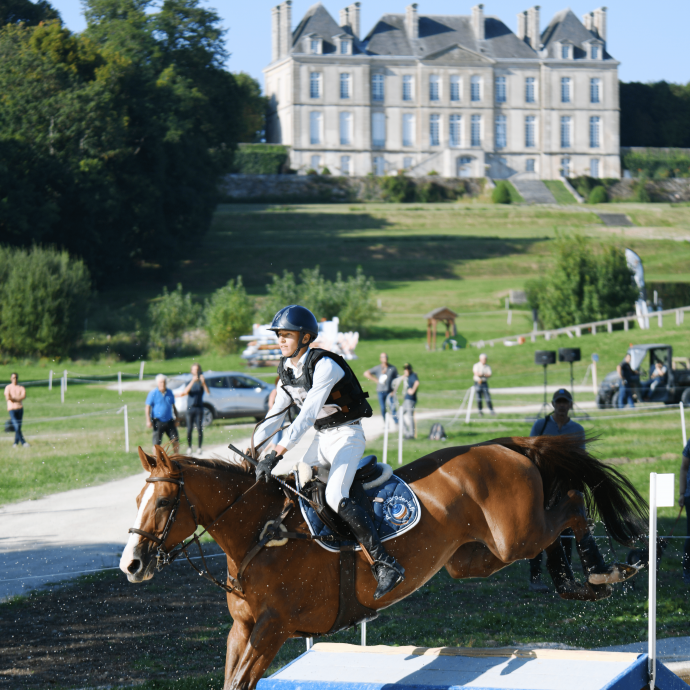 Jonas de vericourt eclipse dems- cross LE pin cce